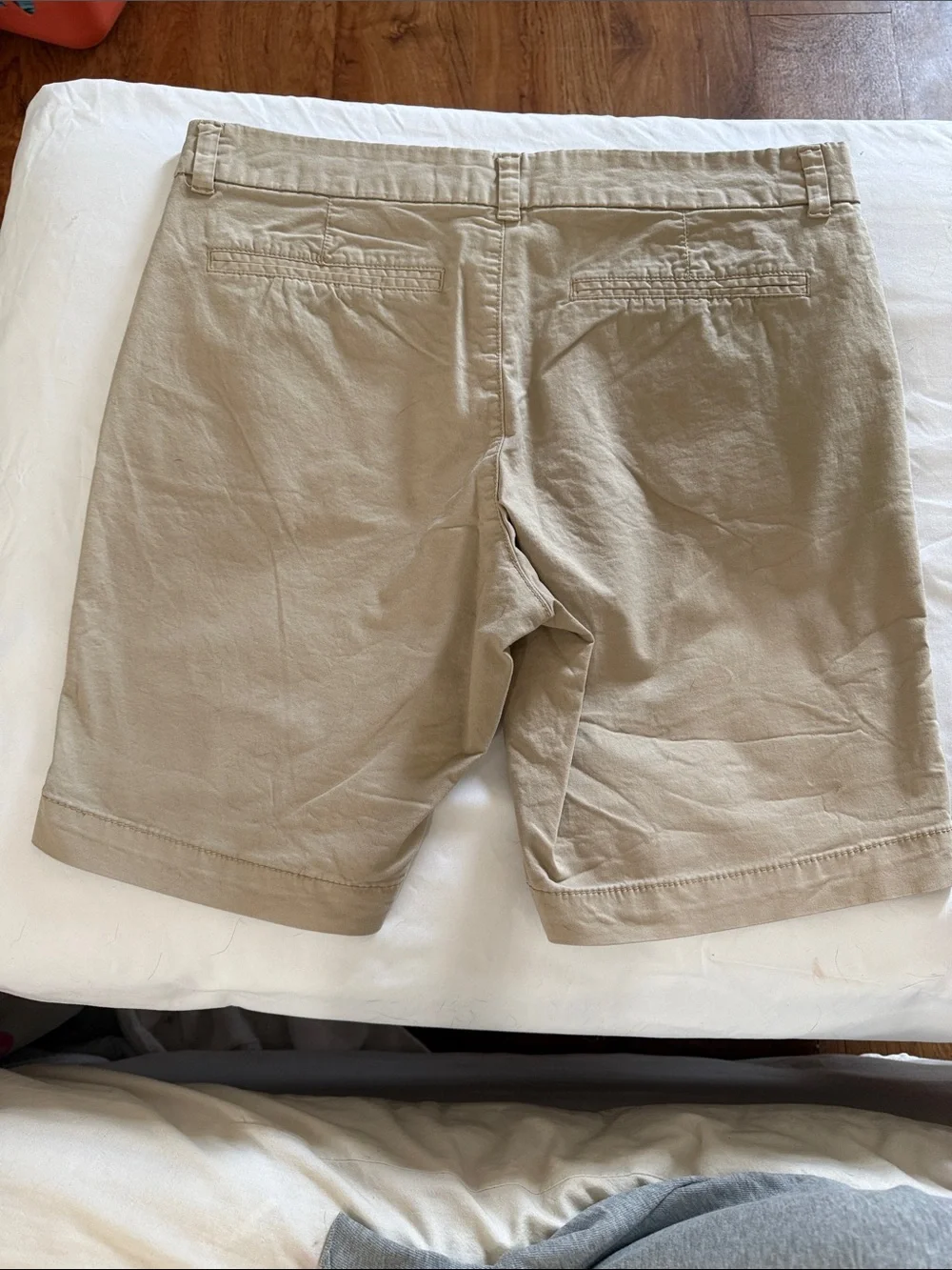 Old Navy Tan Khaki Every Day  Shorts